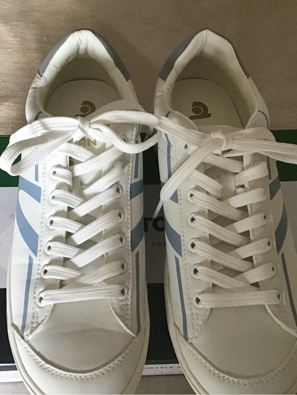 Tretorn White and Light Blue Low-Top Sneakers - Picture 2 of 9